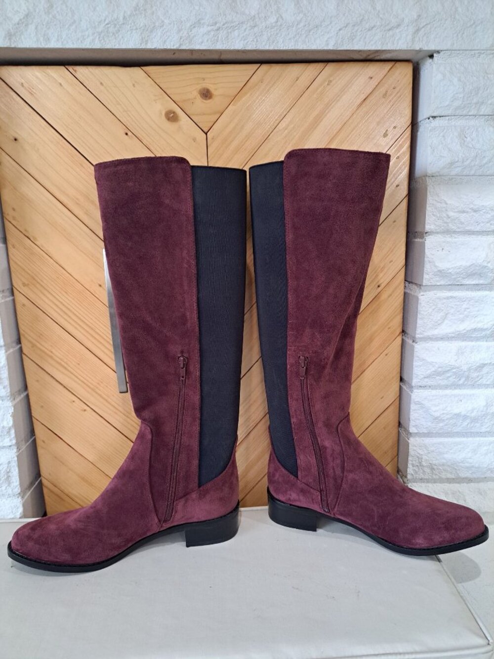 Vince Camuto Vacilla Womens Cranberry Suede Knee-High Boots Buttons Riding 9 - Picture 5 of 12